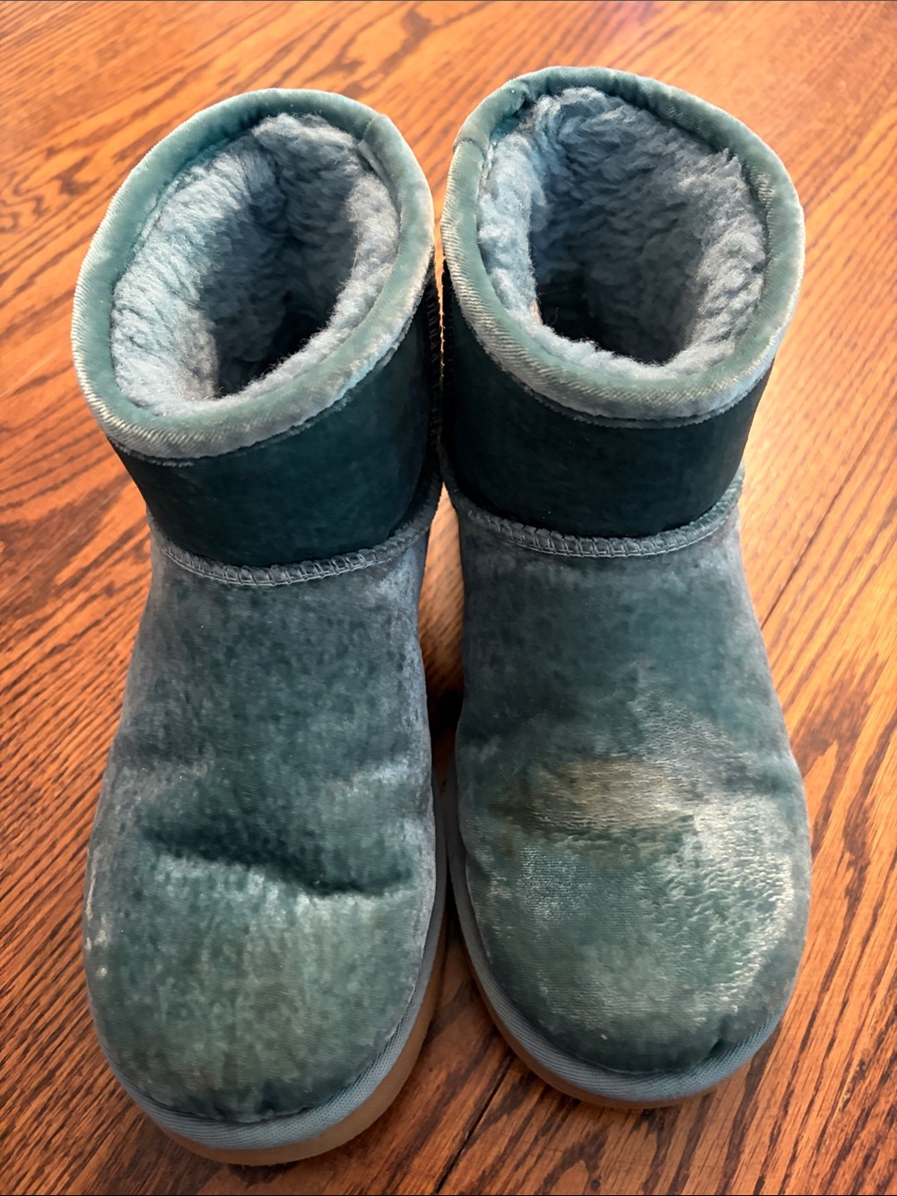 RARE Limited Edition UGG Classic Mini
Velvet Boots - Teal / Slate Blue - Size 6